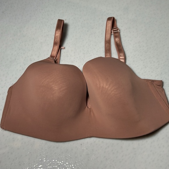 Women's Bra Assortment Size 34C Four Pieces Gently Used - Picture 6 of 16